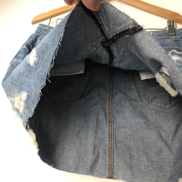 Vigoss Denim Blue Skirt Distressed Classic Fit W28 L15 NWT - Picture 10 of 12